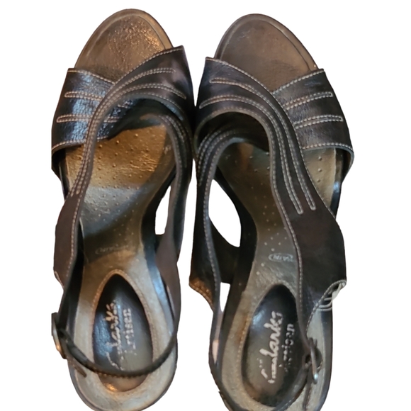 Clarks Artisan active air size 6 1/2 - Picture 3 of 4